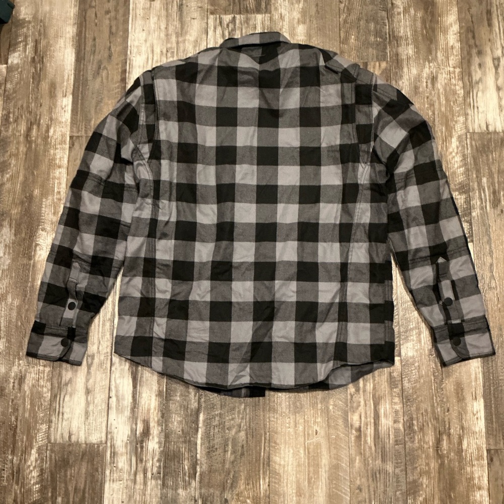Street & Steel Black & Gray Plaid Button-Down Shirt - Picture 8 of 16